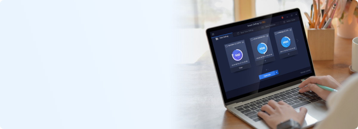 노트북에서 실행 중인 Smart Defrag